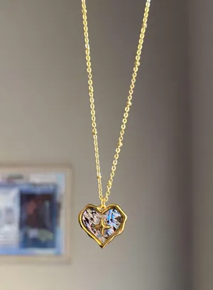 Handmade gold tone stainless steel heart sparkle shell necklace🐚⭐️🌀 thumbnail 3