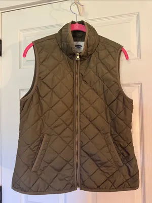 Old Navy Women’s Quilted Olive Full Zip Layering Vest thumbnail 1