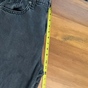 Universal Threads Women's High Rise Boyfriend Frayed Hem‎ Black Weans Size 8R thumbnail 6