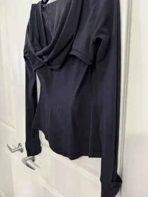 Lululemon Define Hooded Jacket Nulu size 4 thumbnail 12