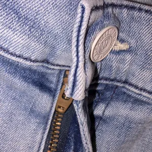 MOTHER the dropout jeans size 27 Blue thumbnail 5