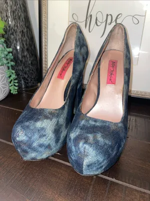 Betsey Johnson Sophiaa Blue Platform Heels with Gold Size 7 thumbnail 5