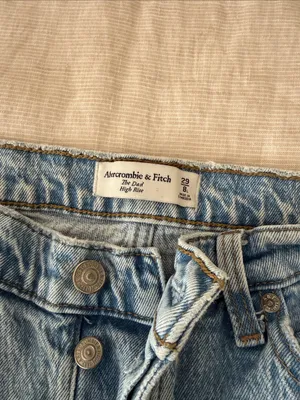 Abercrombie & Fitch Dad High Rise Straight-Leg Women's Jeans thumbnail 2
