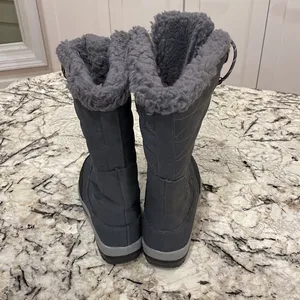 Bearpaw Women's Isabella‎ Snow winter Boots- size 6. Grey thumbnail 4