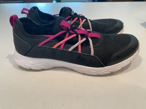 Women’s Vionic Zeliya Black Sneakers Size 11 thumbnail 2