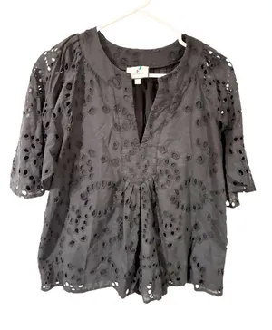 Tuckernuck Black Eyelet Finley Flutter Sleeve Top Cotton Size Medium thumbnail 1