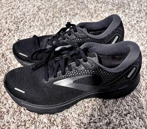 Brooks Ghost 14 Black Athletic Shoes US 8.5 thumbnail 1