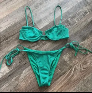 Triangl swim suit bikini set  thumbnail 3