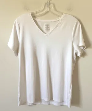L.L. Bean Supina Cotton V-Neck Basic Short Sleeve T-Shirt White Large Petite thumbnail 1