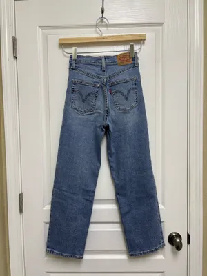 Levi’s jeans  thumbnail 4