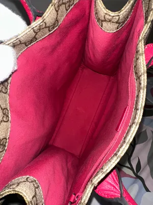 Gucci PVC GG Supreme Tote with Pink Leather Handles thumbnail 11