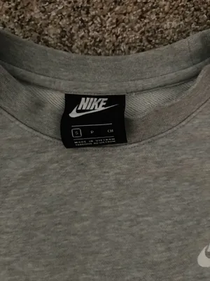 Nike gray crewneck  thumbnail 2