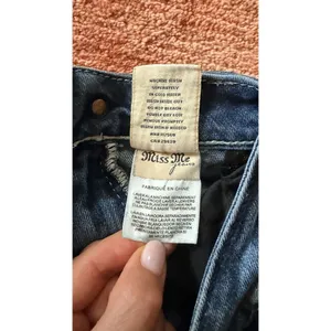 Miss Me Bootcut Jeans Size 29 Medium Wash Embroidered Back Pockets thumbnail 4