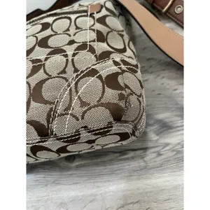 Coach Vintage Y2K F061-10402 Signature Jacquard Monogram Crossbody Bag thumbnail 7