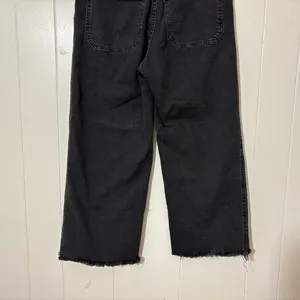 Levi’s Mile High Wide Leg Crop Jeans Black Button Fly Raw Hem High Rise Size 26 thumbnail 10