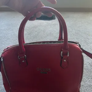 Guess Cherry Red Snake Embossed Satchel Y2K Glam Statement Handbag thumbnail 5