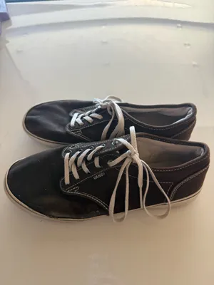 VANS Women's Sneakers Black/White Size 7.5 thumbnail 2
