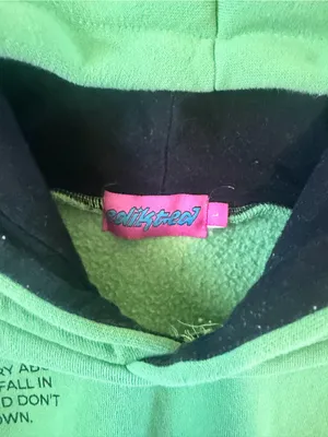 Edikted cropped hoodie size large thumbnail 3
