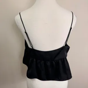 Wilfred Aritzia‎ Black Satin Peplum Camisole Cropped Top Womens Size M thumbnail 3