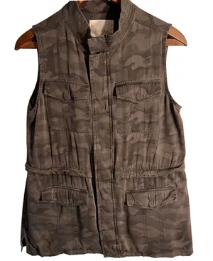 Altar'd State Camo Utility Vest Women's Size S Drawstring‎ Pockets Military thumbnail 1
