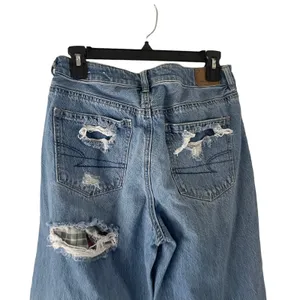 American Eagle Women's Size 8 Mom Plaid Patch‎ Distressed Straight Jeans thumbnail 7