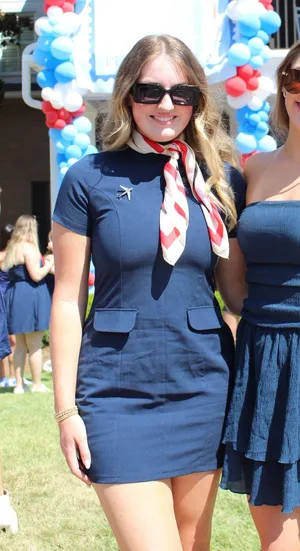 Pretty Little Thing Navy Mini Dress thumbnail 4