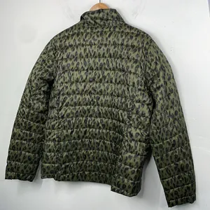 Old Navy Go-H20 Water-Resistant Narrow-Channel Puffer Jacket size Large thumbnail 3