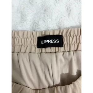 Express Beige Pleated High Rise Wide Leg Crop Pull On Elegant Chic Pants M thumbnail 5