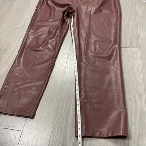 $99 Abercrombie & Fitch Brown Vegan Leather 90’s Straight Ultra High Rise Pants thumbnail 16