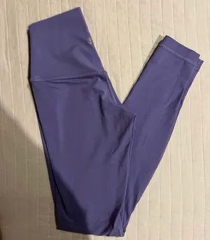 Lululemon Wunder Under Leggings 28” thumbnail 1