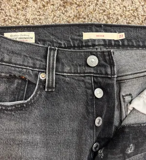 Levis Premium Womens Wedgie Straight Crop Denim Jeans Black Gray High Rise thumbnail 4