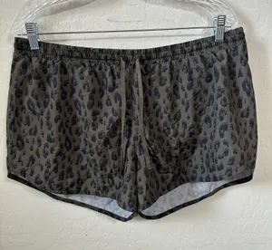 Shorts  thumbnail 1