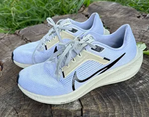 Nike Air Zoom Pegasus Running women Shoes size 8.5 thumbnail 1