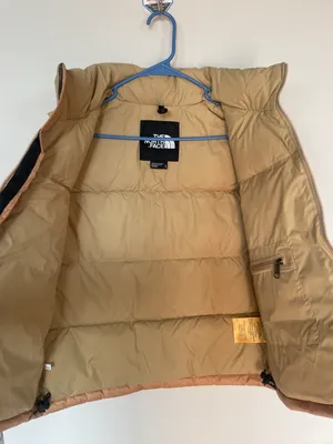 The North Face NWT Women 96 Retro Nptse Vst Almndbtr/ Khkstn size M thumbnail 9