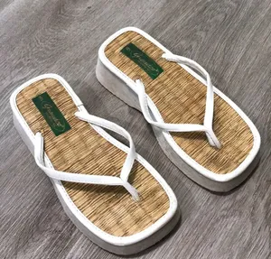 Grandco Straw Platform Flip Flops Sandals Size 6 thumbnail 1