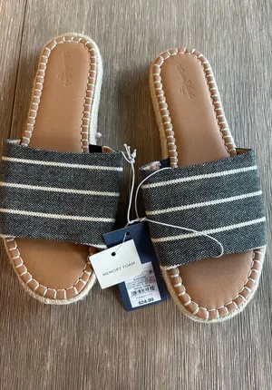 Target sandals thumbnail 1