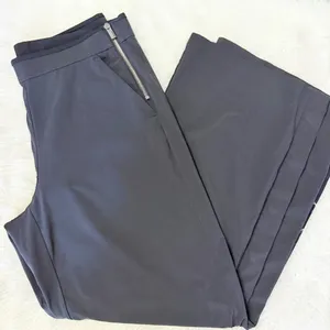Athleta Gramercy Track Trouser Pants Women’s Size 8 Black Style 376009 thumbnail 2