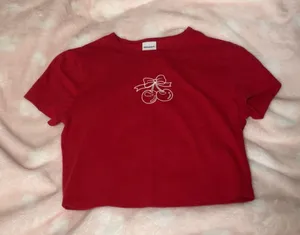 Bershka Cherry Top thumbnail 1