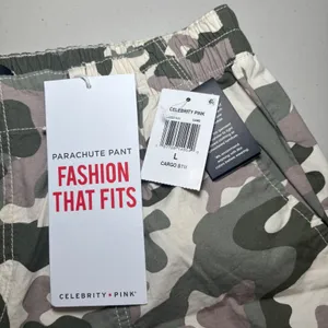Celebrity Pink NWT Camo Cream Beige Cargo Pants‎ Large Army Casual Street thumbnail 9