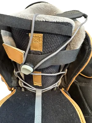 * Rome Women's Bastille Black with Gold Accents Snowboard Boots | Size 6.5 thumbnail 8