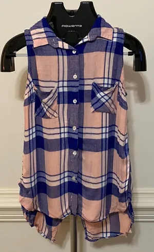 3/$10 item! Charlotte Russe top thumbnail 1