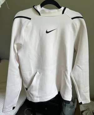 Nike Pro Hoodie thumbnail 1