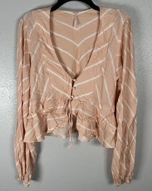 Free People Samifran Ruffle Button Blouse Top‎ Sz Medium Peach Pink Cropped Boho thumbnail 1