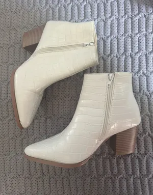 Forever 21 White Croc-Textured Ankle Booties with Block Heel thumbnail 1