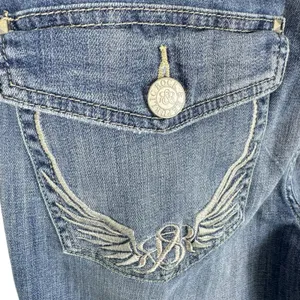 Rock‎ & Republic Kendall Medium Wash Angel Wing Embroidery Cropped Jeans Size 12 thumbnail 4