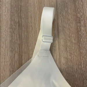 Honeylove Wireless Crossover Lace Bra Size 3X in White thumbnail 3