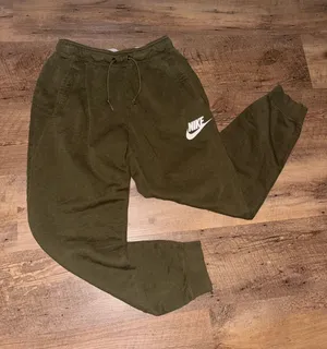 Nike Green Sweatpants Olive thumbnail 1