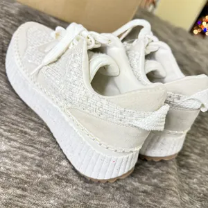 Universal Threads White Platform Tennis Memory Foam & Platform Heel Womens 9.5 thumbnail 4