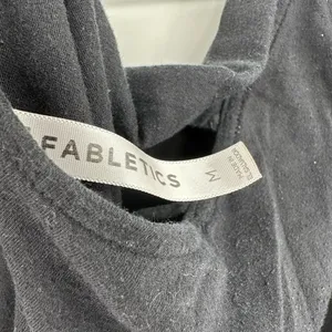 Fabletics size medium black long sleeve top criss cross back‎ detail thumbnail 5