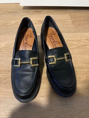 Zodiac Black Leather Horsebit Lug-Sole Loafers Women’s Sz 8 thumbnail 5